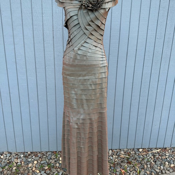 Tadashi Shoji Pleated Iridescent Evening Gown - Picture 3 of 16